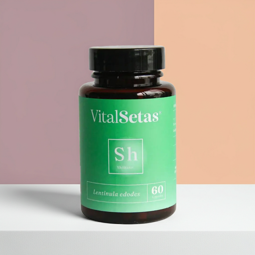 Cápsulas de Shiitake VitalSetas en envase de 60 unidades, promoviendo salud digestiva y fortalecimiento inmunológico.